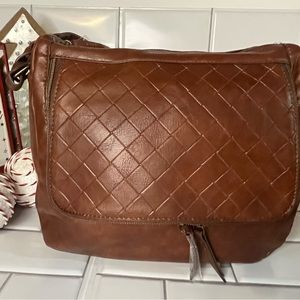 NWT brown Time and Tru Isla Shoulder Bag